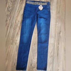 NWT Kessley Fashion Jeans Size M